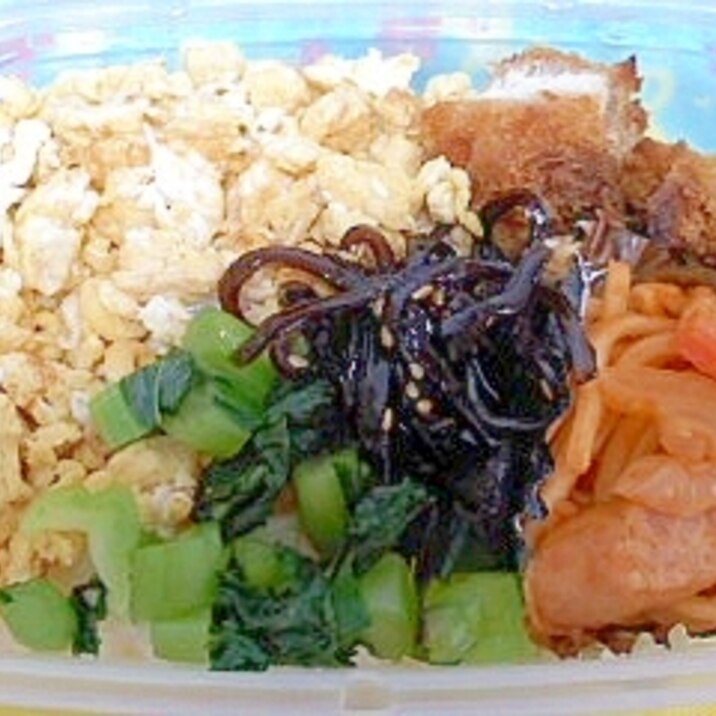 卵のそぼろと野沢菜と昆布のお弁当